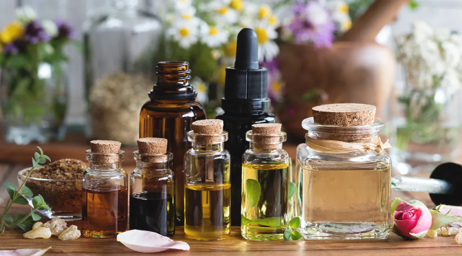 5 Cancer-Fighting Essential Oils and 5 Ways to Use Them
